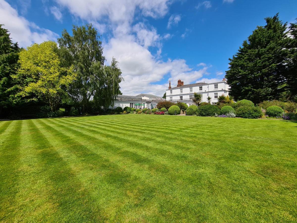 Rowton Hall Hotel And Spa Chester Bagian luar foto