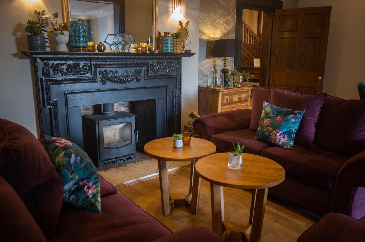 Rowton Hall Hotel And Spa Chester Bagian luar foto