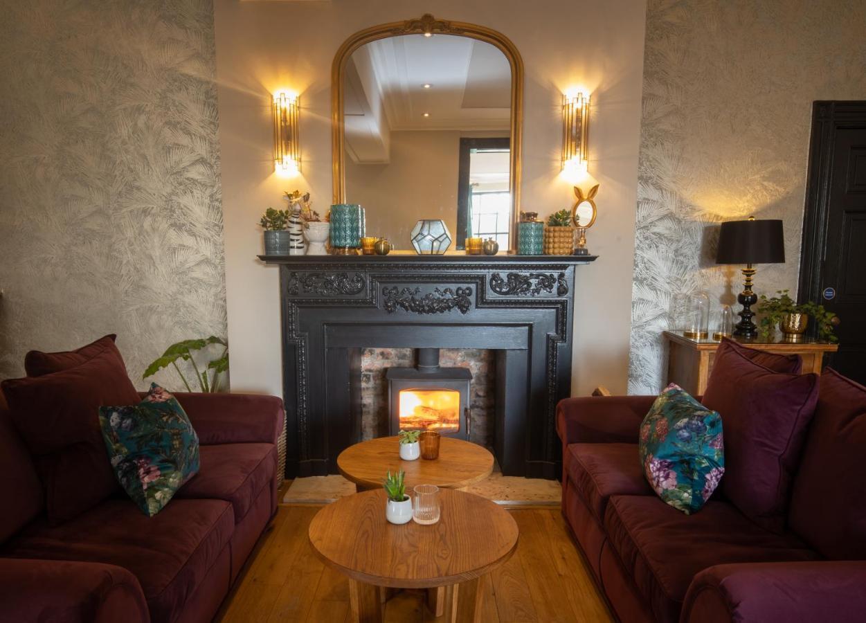 Rowton Hall Hotel And Spa Chester Bagian luar foto