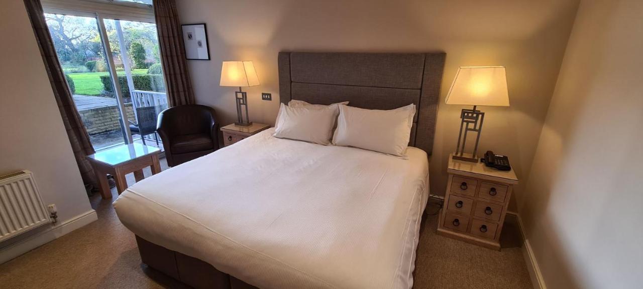 Rowton Hall Hotel And Spa Chester Bagian luar foto