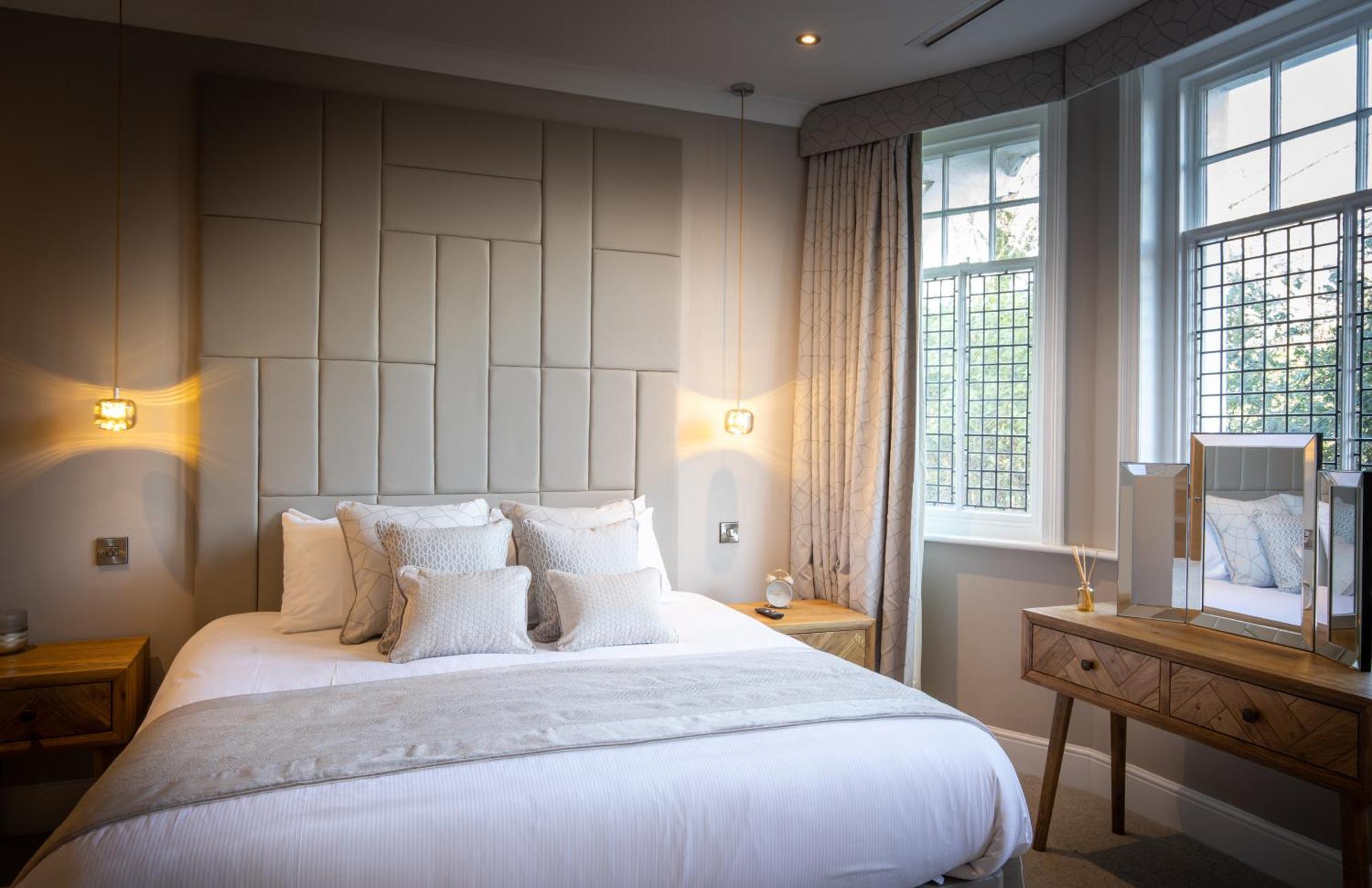 Rowton Hall Hotel And Spa Chester Bagian luar foto