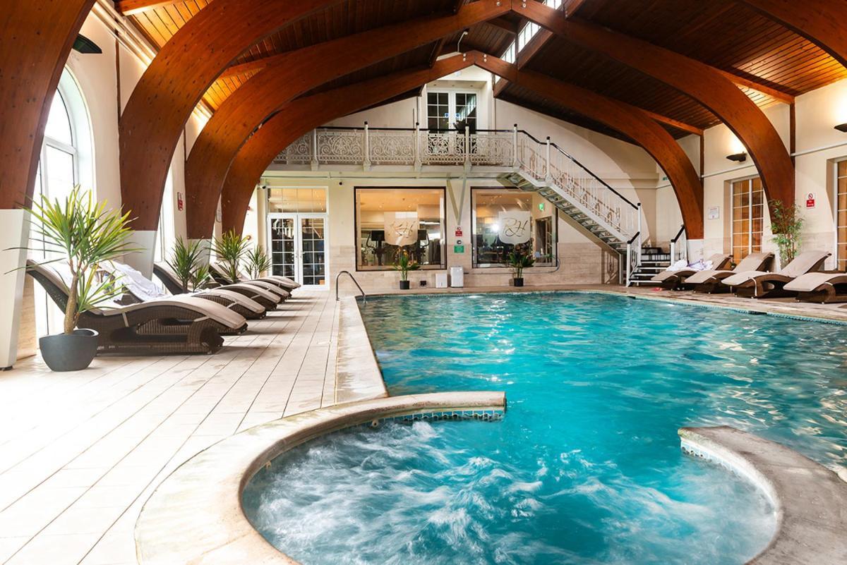 Rowton Hall Hotel And Spa Chester Bagian luar foto