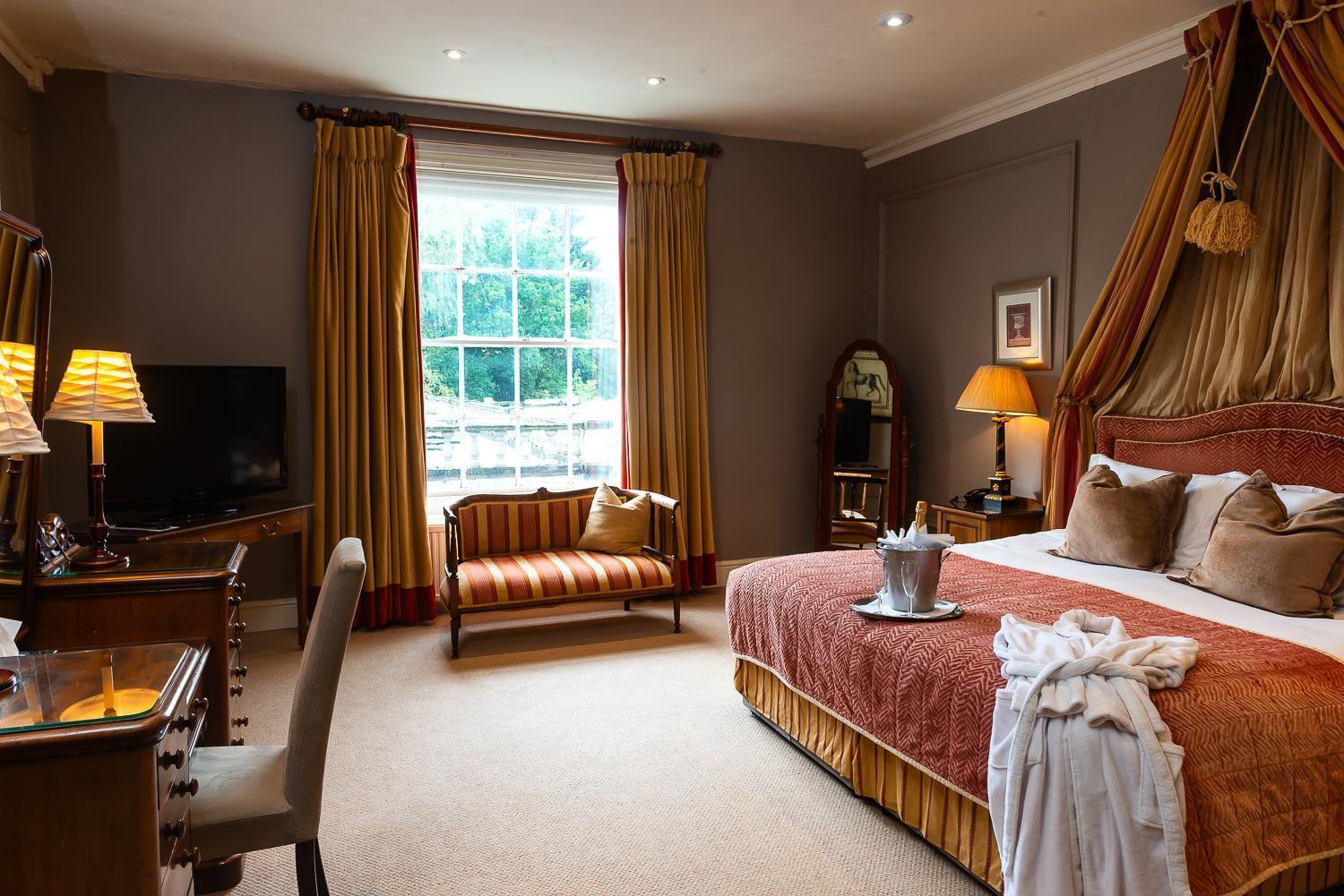 Rowton Hall Hotel And Spa Chester Bagian luar foto