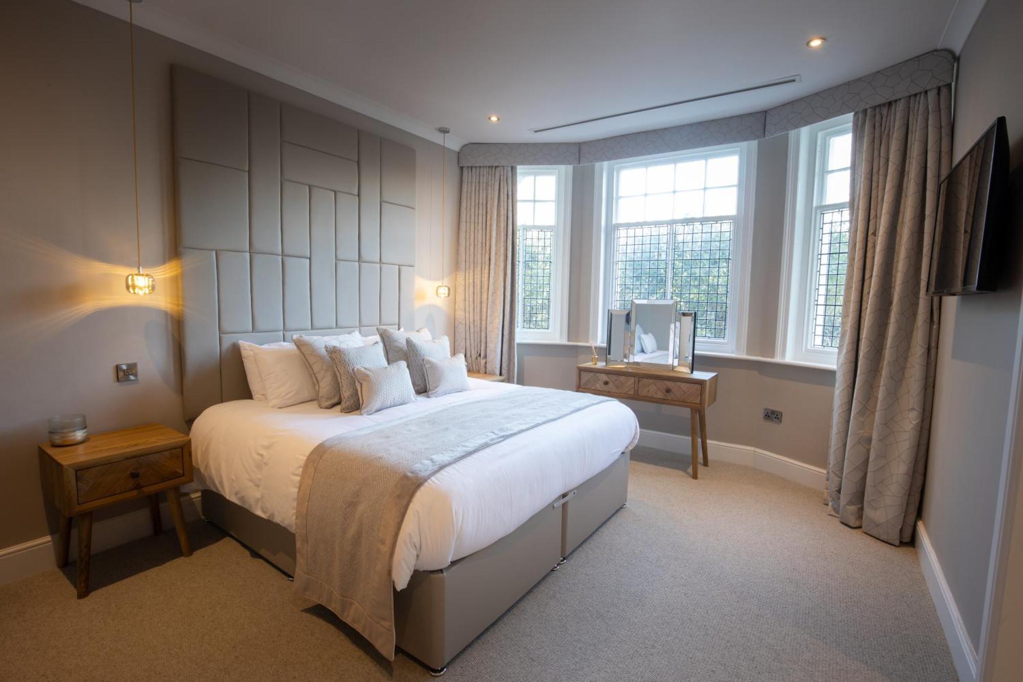 Rowton Hall Hotel And Spa Chester Bagian luar foto
