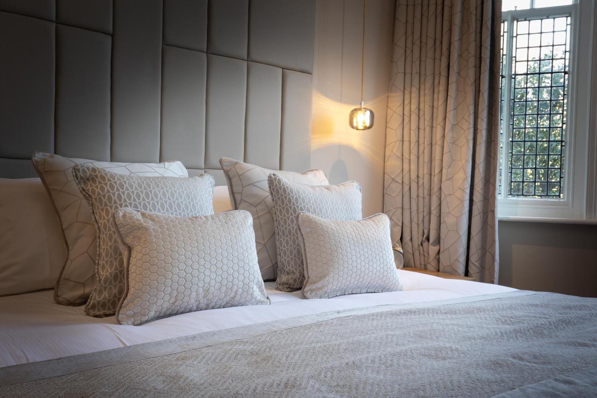Rowton Hall Hotel And Spa Chester Bagian luar foto