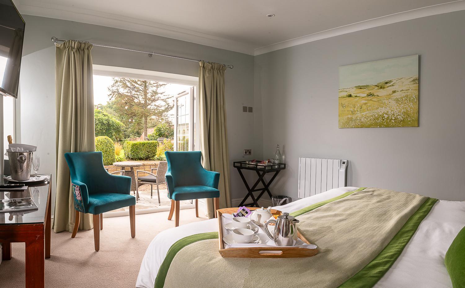Rowton Hall Hotel And Spa Chester Bagian luar foto