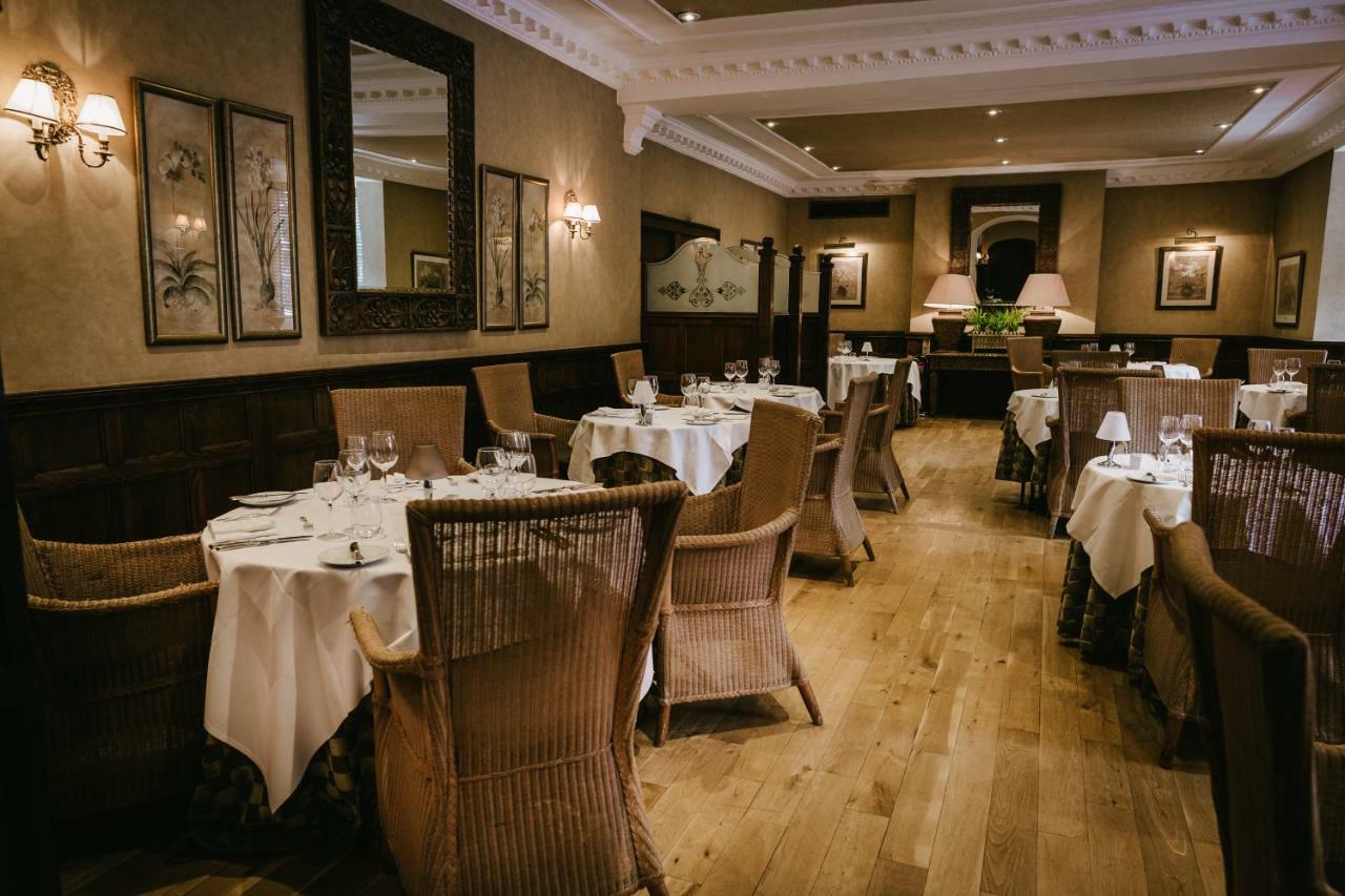Rowton Hall Hotel And Spa Chester Bagian luar foto